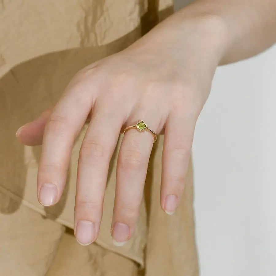 S925 Silver Fashion Ring with Peridot for Women