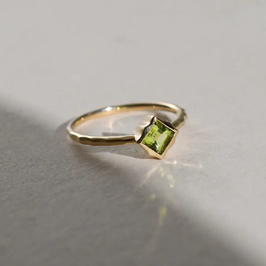 S925 Silver Fashion Ring with Peridot for Women